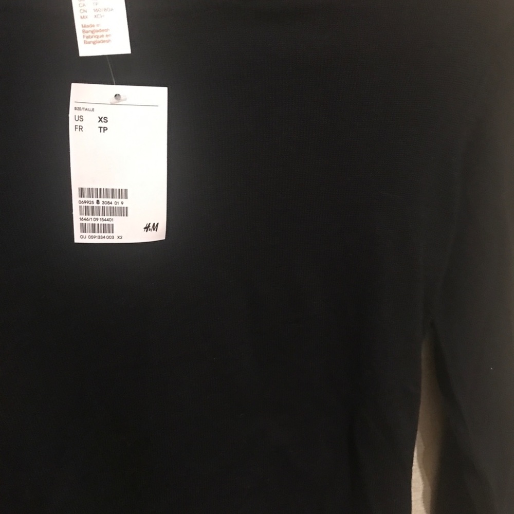 NWT H&M Black sweater
